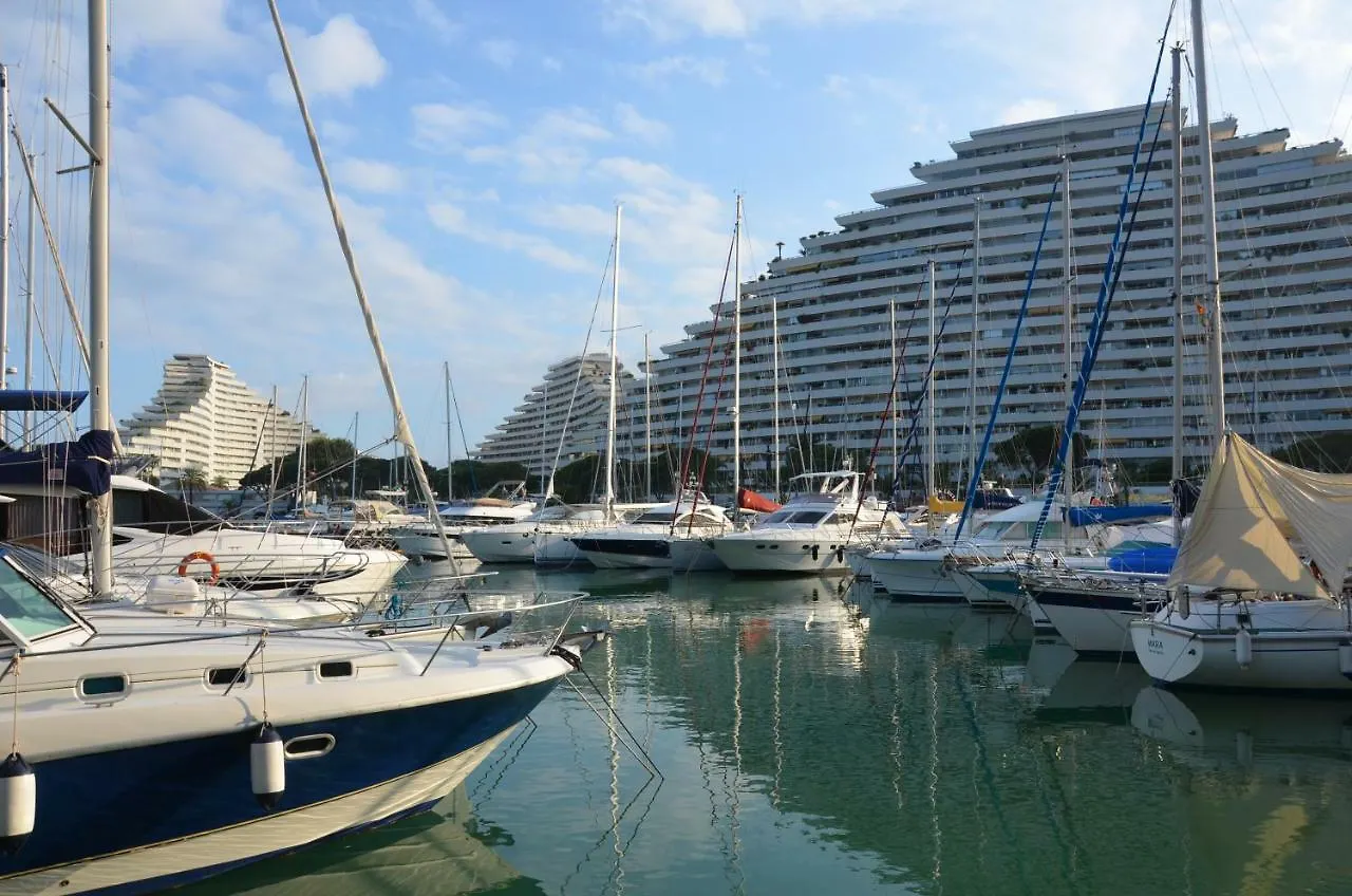 Апартаменты Dream French Riviera - Fame Marina Baie Des Anges Вильнёв-Лубе