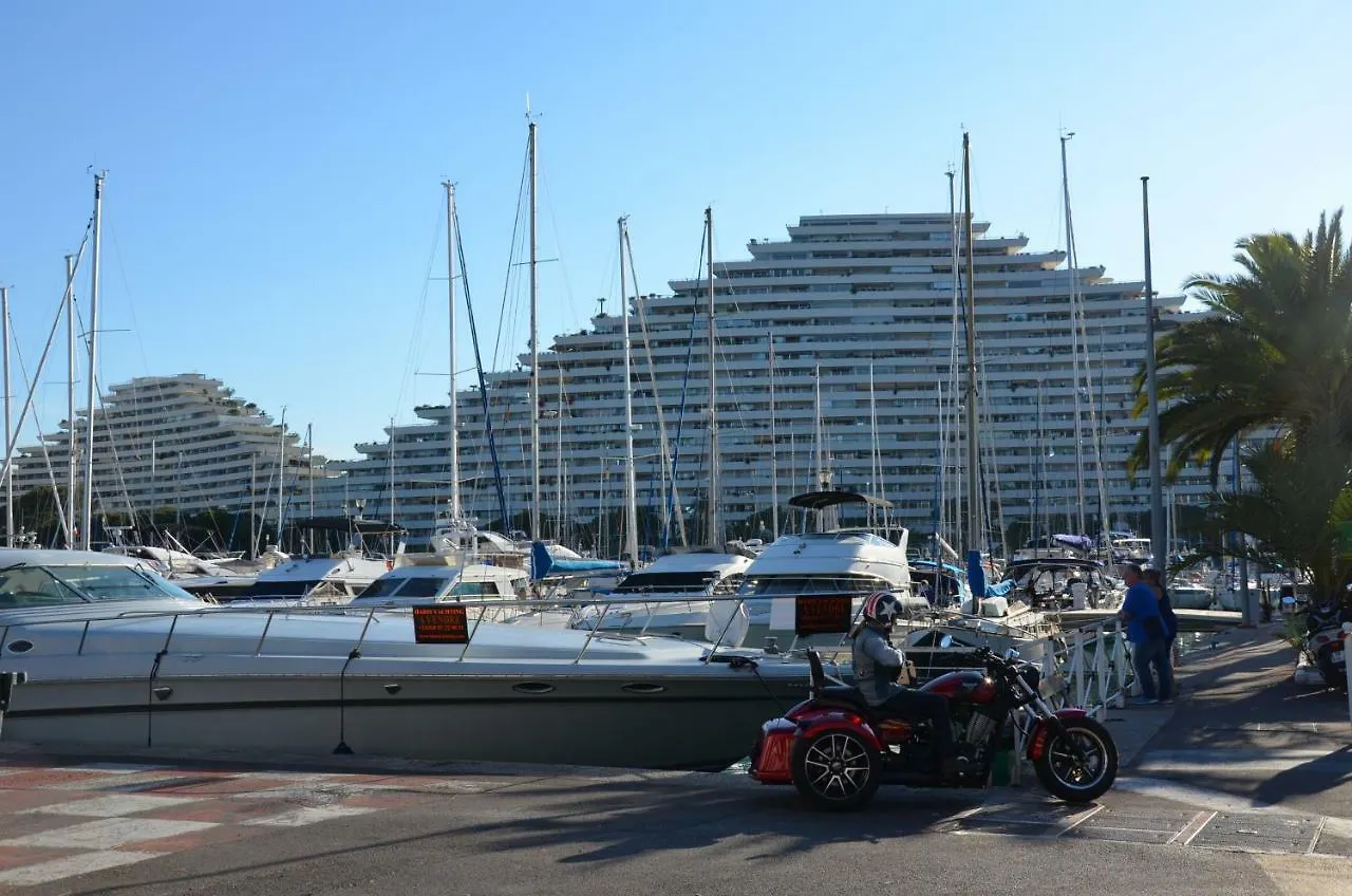 Апартаменты Dream French Riviera - Fame Marina Baie Des Anges Вильнёв-Лубе 0*,
