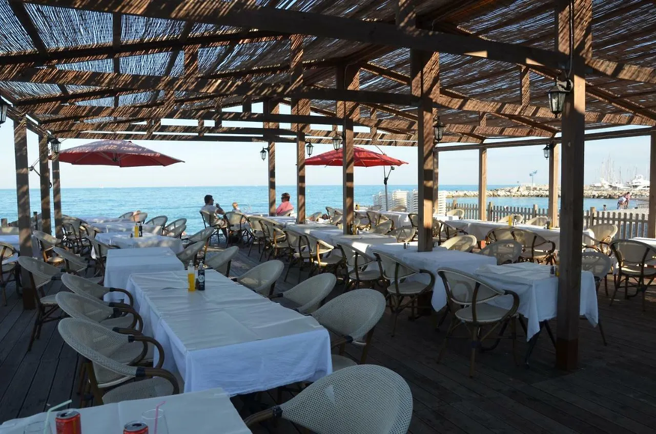 Апартаменты Dream French Riviera - Fame Marina Baie Des Anges Вильнёв-Лубе